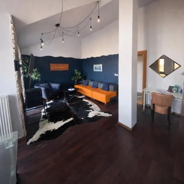 Vila Milka - Balkon - Besplatan parking - Samostalna prijava, hotel di Karlovac