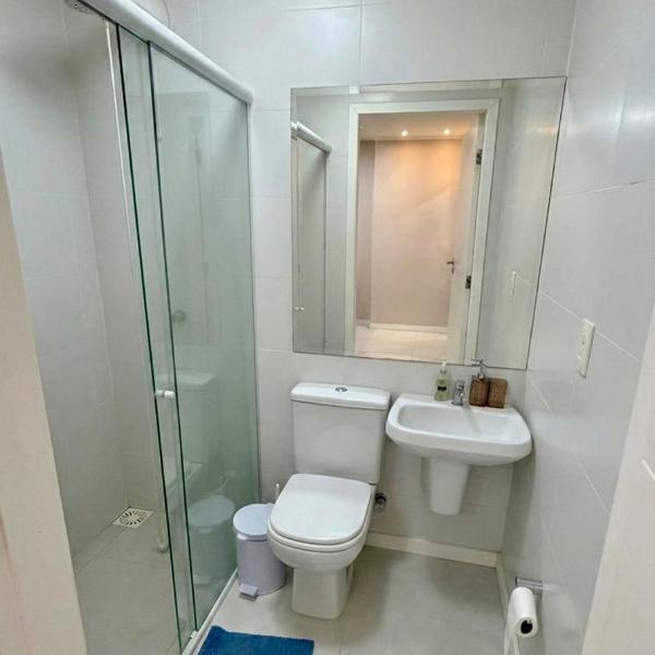 Apto NOVO local estratégico faça tudo a pé - Foto 3
