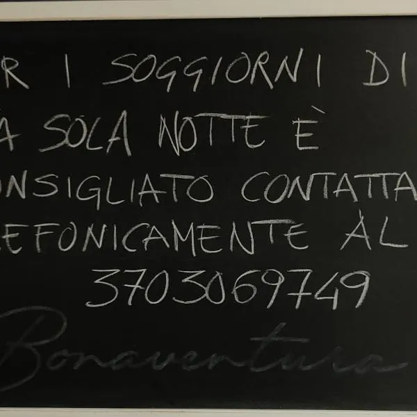 Bonaventura b&b and Bonaventura food – hotel w mieście Tollo