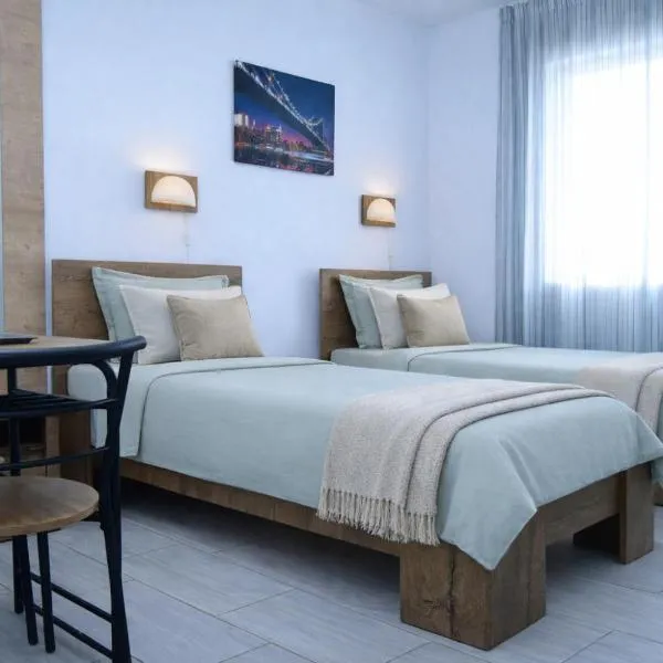 Hotel Road Rooms, viešbutis Voluntaryje