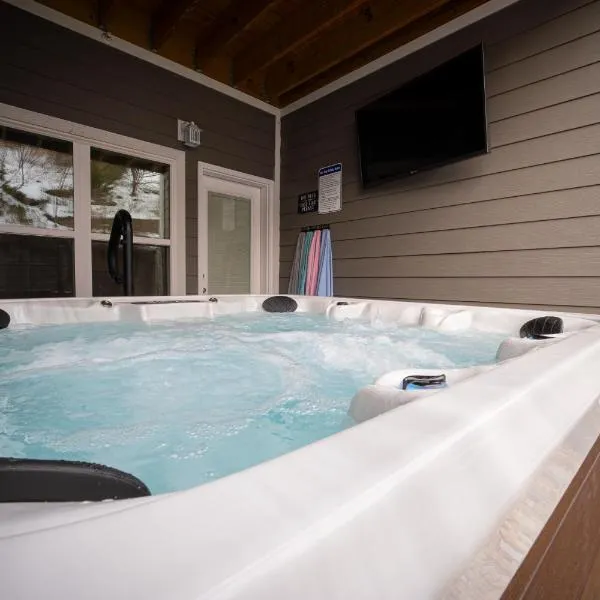Private Hot Tub No Dog Fee No Steps King Beds, מלון בבראנסון