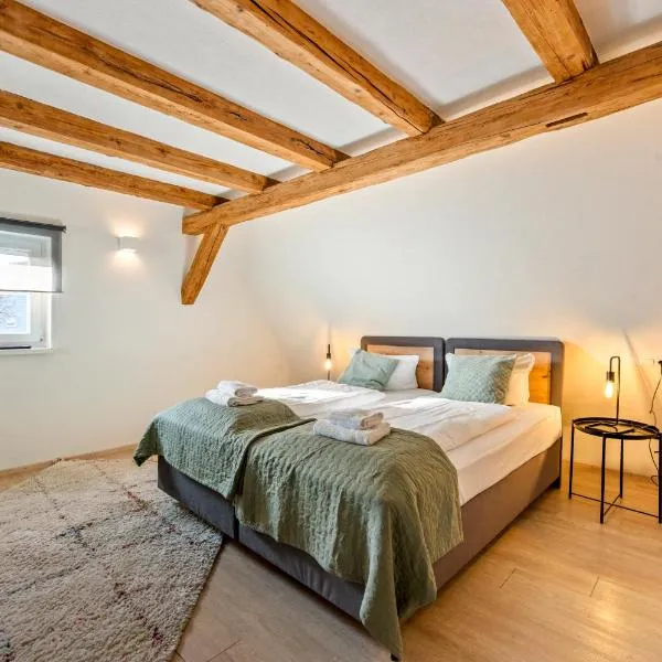 Sali Homes- Penthouse, hotel v destinaci Obersulm