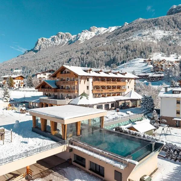 Viesnīca Resort Dolce Casa - Family & Spa Hotel pilsētā Moena