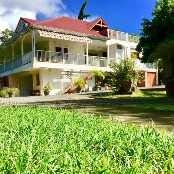 Résidence Bougainvillee, hotel in Hauteurs-Lézarde