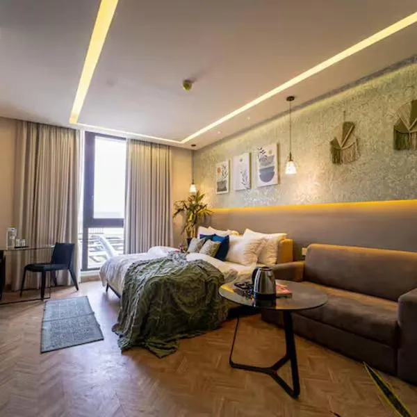 Luxury 1 BHK - AIPL Joy square, hotel in Gurgaon