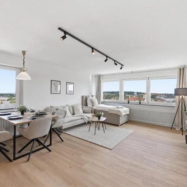 Malu Rooms - Über den Dächern der Stadt, Zentrum, Parkhaus, Panorama, Terrasse, höchste FeWo der Stadt, Hotel in Ludwigsburg