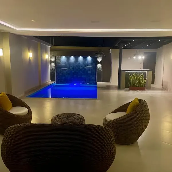 Casa completa con piscina privada en Manta, Ecuador, viešbutis mieste Manta