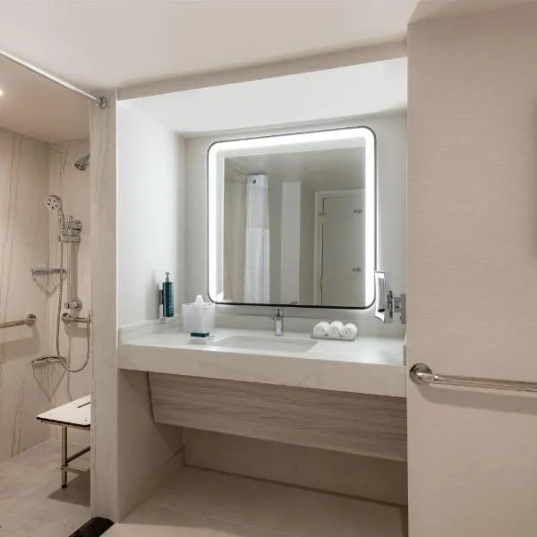 Hilton LAX - photo 3