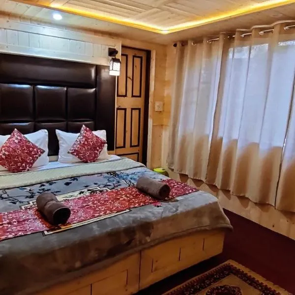 K2 Alpine Hotel, hotell i Pahalgām
