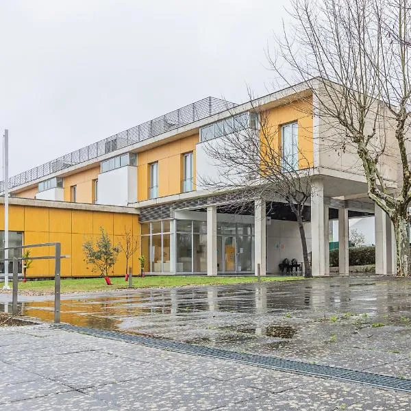 HI Lousã – Pousada de Juventude, hotel di Lousa