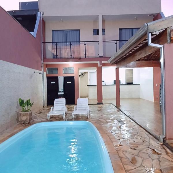 Casa espaçosa com piscina , Garagem 4 carros ,10 camas#Agrishow#
