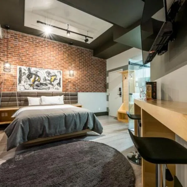 La Suite Hotel, מלון בשאוויניגן