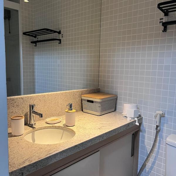 Apartamento com varanda e excelente vista para o mar - Foto 3