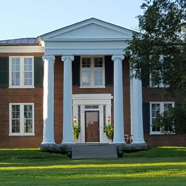 The Denny House, hotel di Stanford