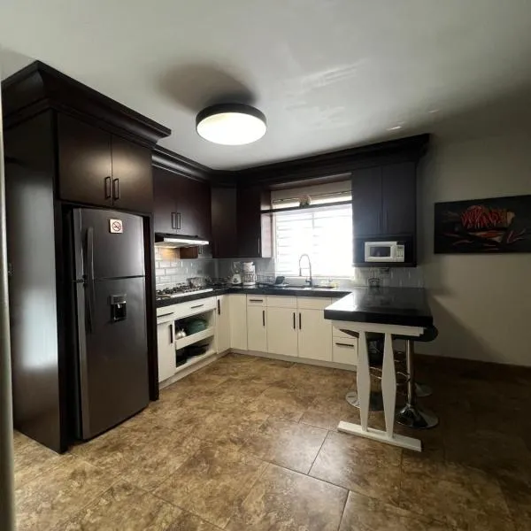 Loft A cerca zona dorada, hotel v mestu Mexicali