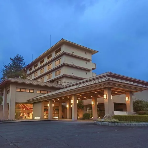 Ooedo Onsen Monogatari Premium Seiunkaku, hotel en Awara