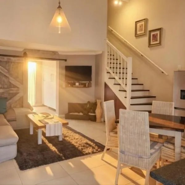 19 Lagoon Terrace, hotel di Knysna