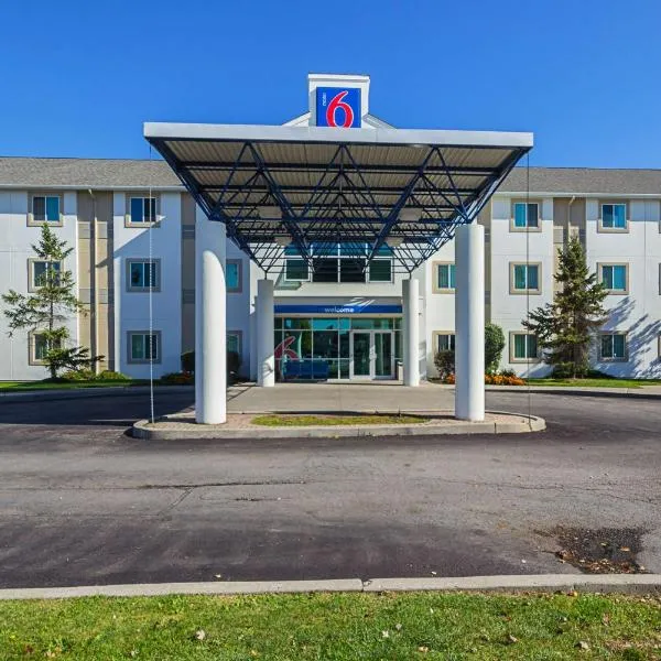 Motel 6-Whitby, ON - Toronto East, hotel din Ajax