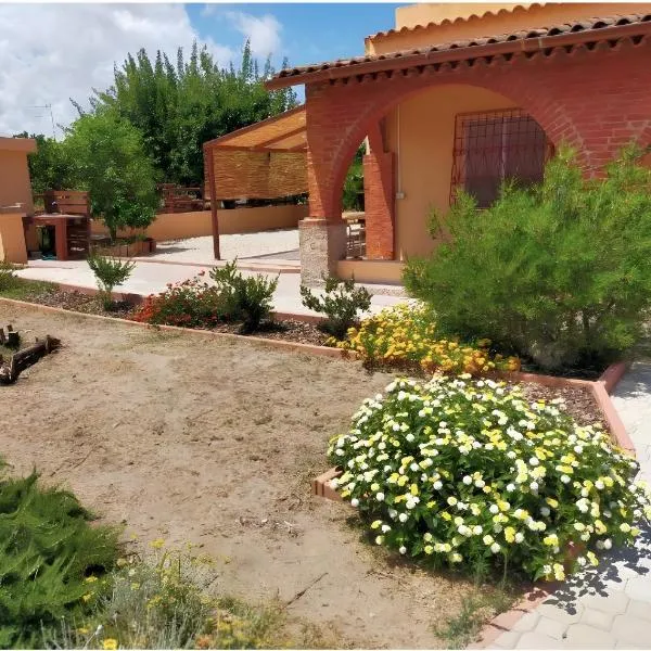 Casa Marina lu tuvaraggiu, hotel a Sorso