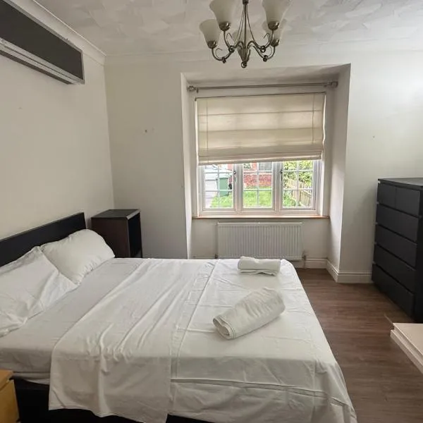 22 Wilmer House Town Stay, hotel in Eastleigh