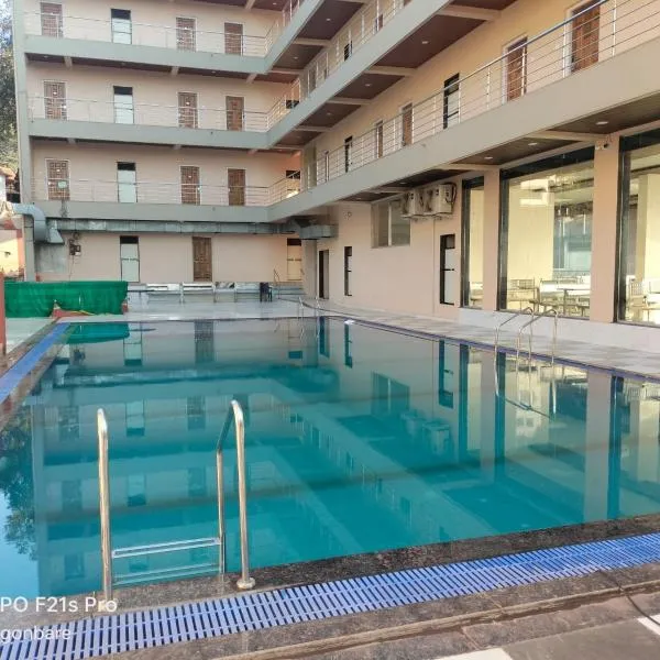 Saisha Palace Hotel, Ganpatipule, hotel en Ganpatipule