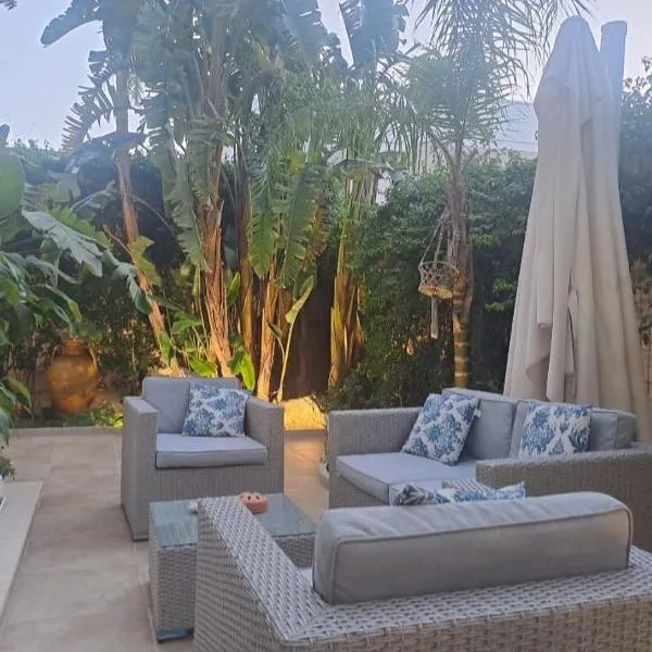 Falli Exclusive Rooms and Breakfast -Boutique B&B-, מלון בפורטו צ'זראו