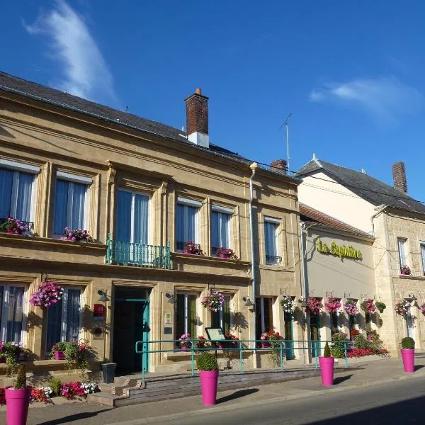 Logis La Sapinière, hotell i Bazeilles