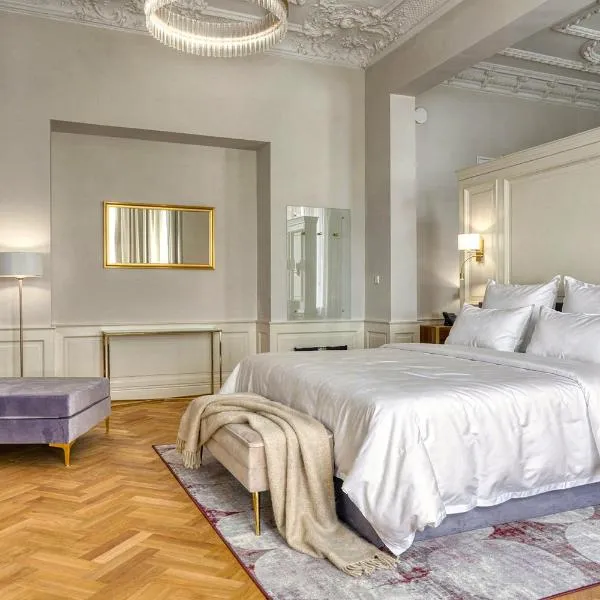 Aparthotel T12, hotel u gradu Lođ