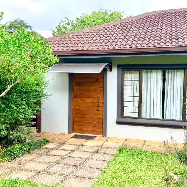 Robyns Nest Self Catering Cottage No1, hotel in Kloof