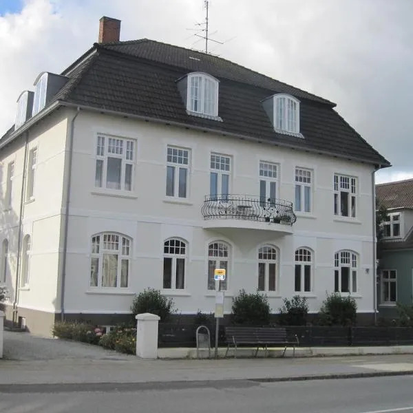 Patriciavilla tæt på centrum, hotel en Haderslev