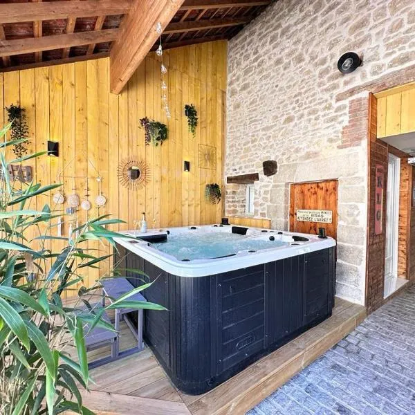 La Cour aux Bulles, viešbutis mieste Trigny