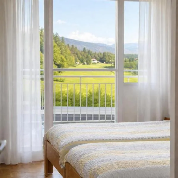 Hôtel La Croisée Neuchâtel, hôtel à Malvilliers