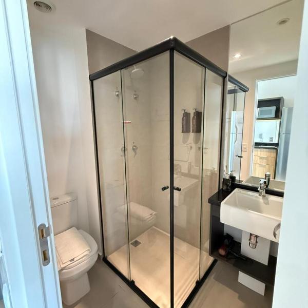 1227 Studio colado ao Metrô Paraíso e Av Paulista com sacada, arcondicionado, sofa e lazer completo com piscina, academia, lavanderia, coworking e muito mais - Foto 3