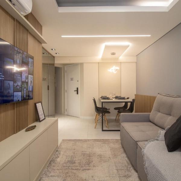 SLE72 - 2 Dorm, Climatizado, Smart TV, Barra Sul