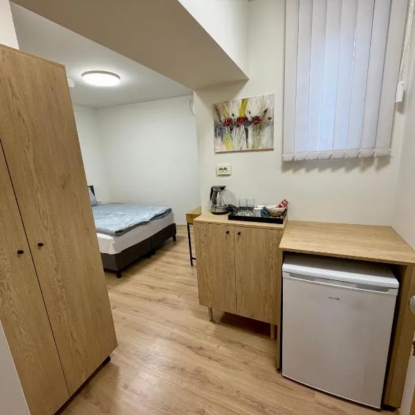 Boutique Rooms Desi 2, hotel di Pleven