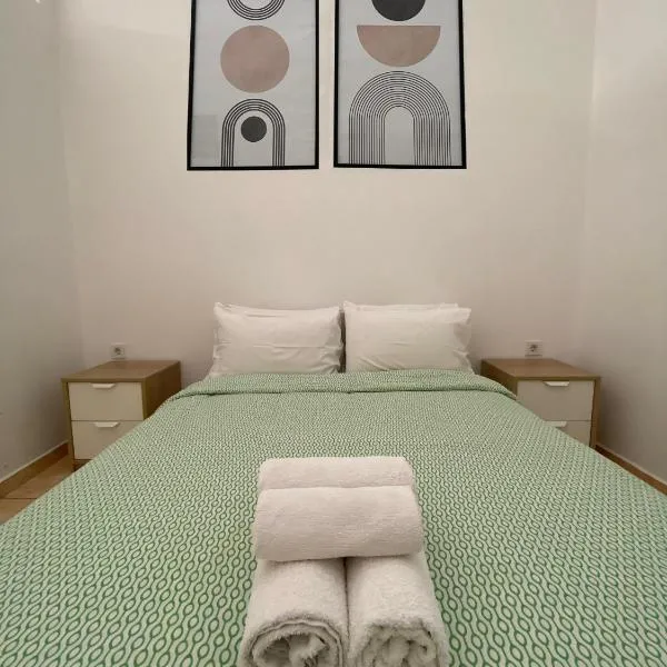 Sisifou Apartment, hotel in Korinthos