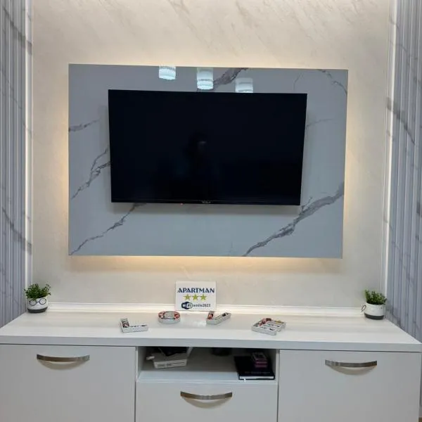 Stan na Dan-Apartman Smile Lukavica, hotel v destinácii Sarajevo
