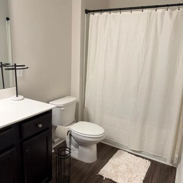 Grand Properties, hotel u gradu Grayson