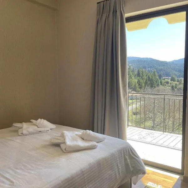 Village House by nature โรงแรมในKarkaloú