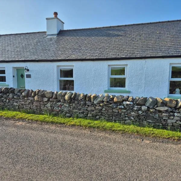 RAWSON COTTAGE at High Drummore Stranraer LOVELY 2 BEDROOM SEMI RURAL, hotel u gradu Stranraer