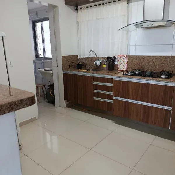 IDEAL HOUSE - Apartamento 2 dormitórios Uruguaiana, hotel a Uruguaiana