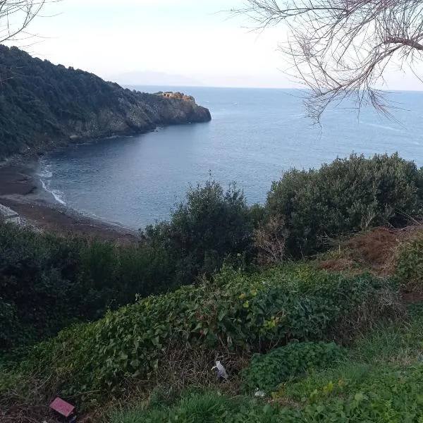 la casa di anna, hótel í Piombino