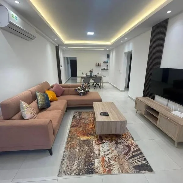 Voyage d'affaires et séjour paisible, hotelli kohteessa Abidjan