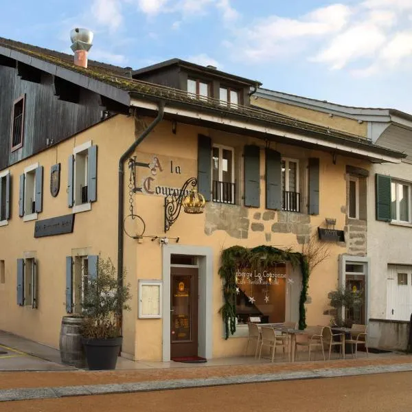 Boutique Hotel La Couronne Mies، فندق في Mies