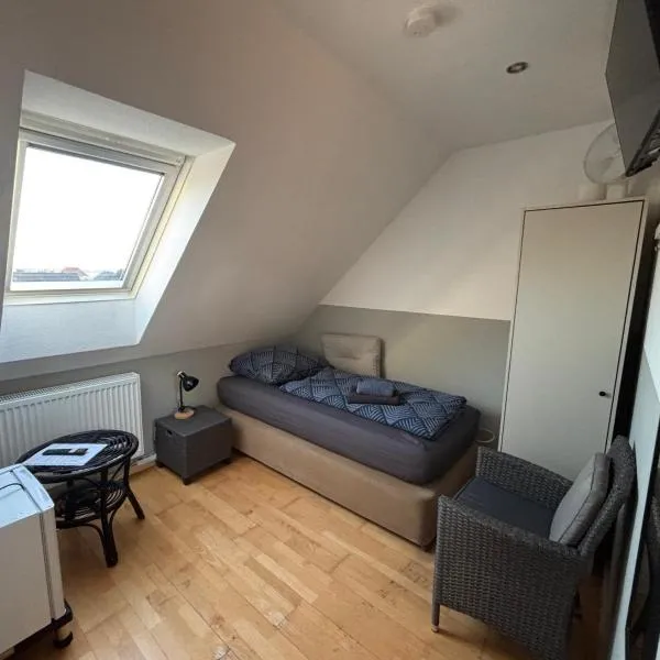 Zimmer-Bad-TV-Kühlschrank-14, hotel en Meine