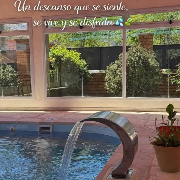 El Cantar de los Pajaros, hotel u gradu Merlo