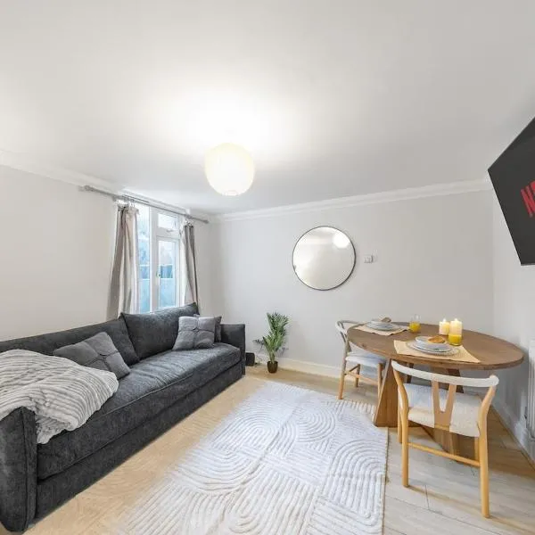Modern 1BR - 10 Min Walk to Gravesend Station, khách sạn ở Gravesend