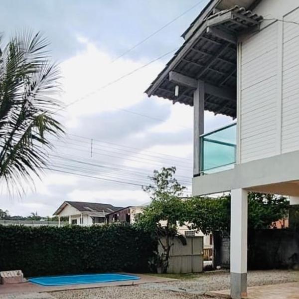 Casa mobiliada com piscina e ar condicionado - Foto 4