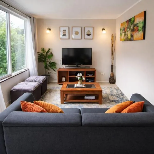 Casa condominio Pucón, piscina, hotel en Pucón