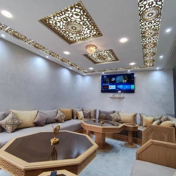 90m 3BR Self Check-in A pied Majorelle Gueliz Jemma El Fna Medina 2 Smart Tv, מלון במרקש